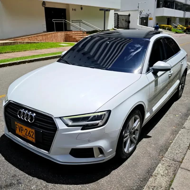 Audi A3 1.2 Tfsi Ambition — vista principal