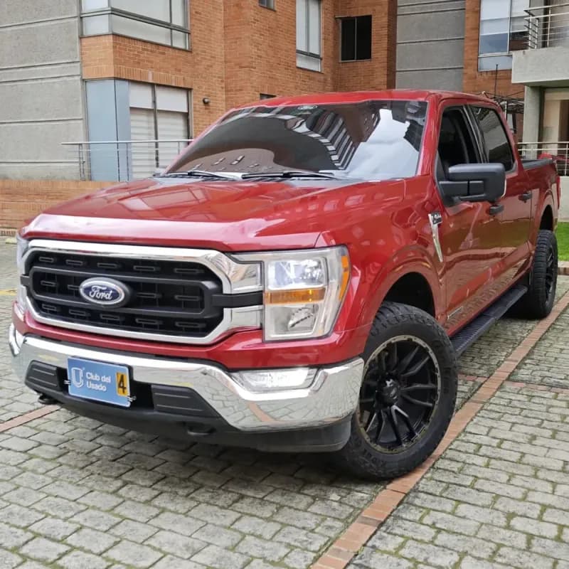Ford F-150 Fhev At Xlt — vista principal